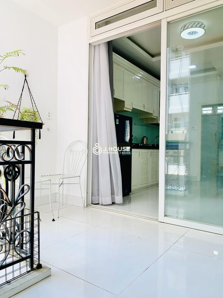 Apartment next to the canal in Binh Thanh District, Condo in Binh Thanh District-13