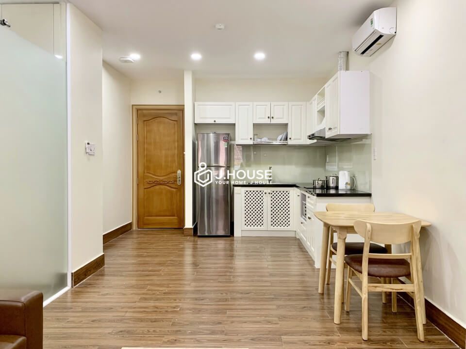 Apartment with swimming pool and gym in Thao Dien, District 2, HCMC