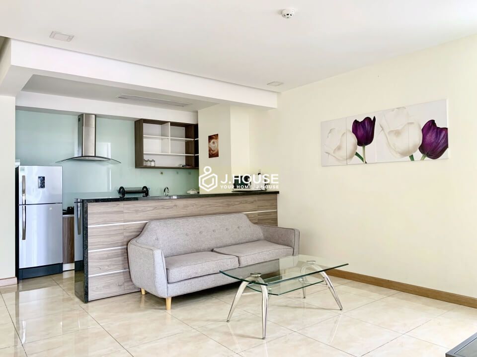 Comfortable serviced apartment with long balcony on Quoc Huong street, Thao Dien ward, District 2-7
