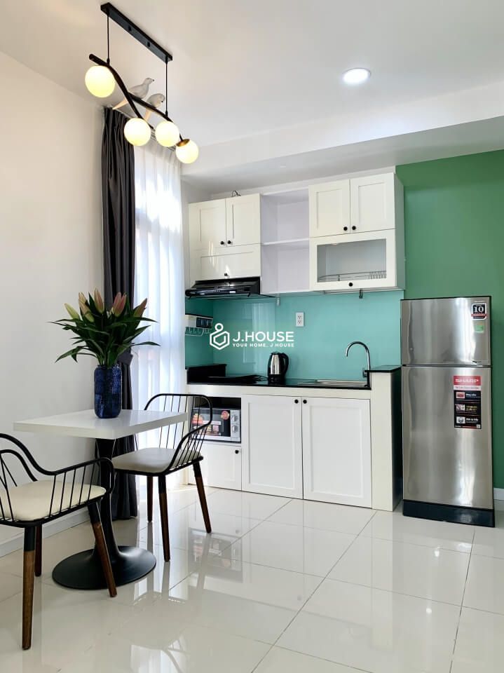 Modern and comfortable serviced apartment near the airport, Tan Binh district-1