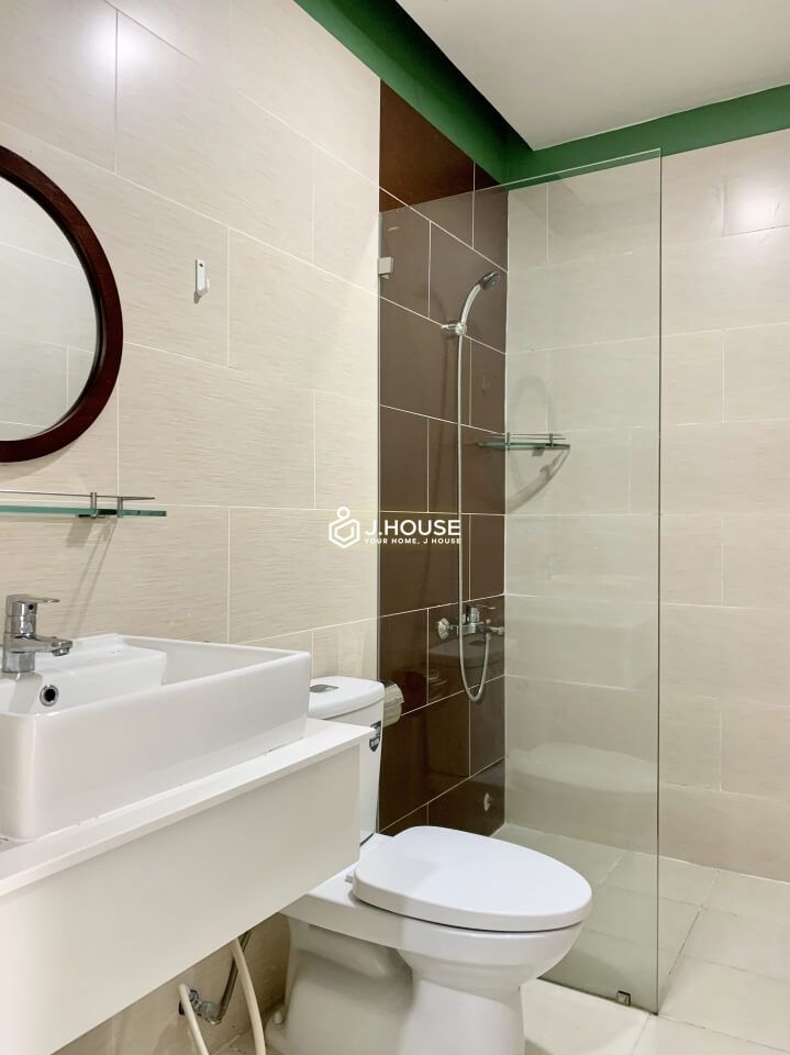 Modern and comfortable serviced apartment near the airport, Tan Binh district-12
