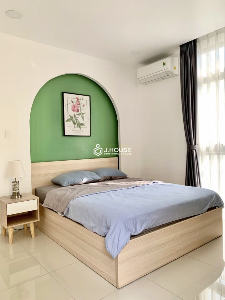 Modern and comfortable serviced apartment near the airport, Tan Binh district-7