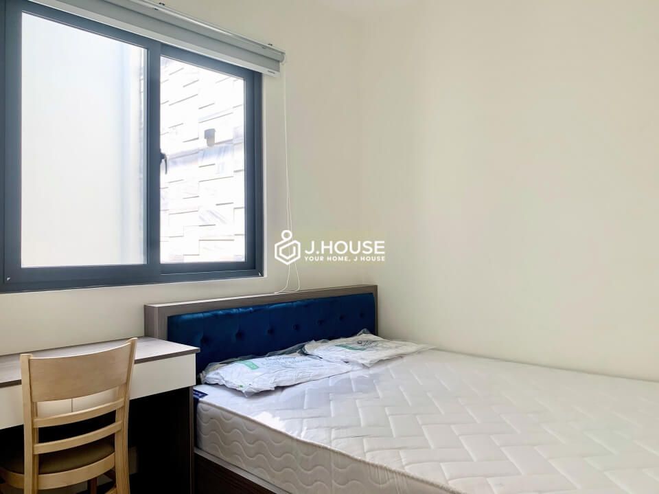Modern and comfortable serviced apartment near the airport in Tan Binh District-7
