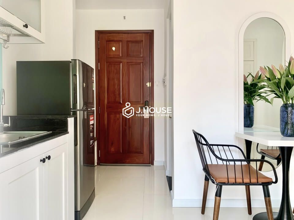 Modern and elegant serviced apartment near the airport, Tan Binh district-1