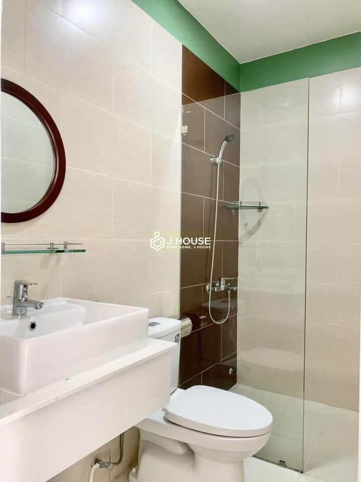 Modern and elegant serviced apartment near the airport, Tan Binh district-13