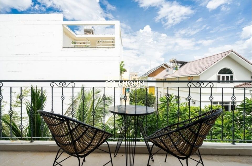 Bright and spacious serviced apartment in a villa in Thao Dien, District 2, HCMC-5