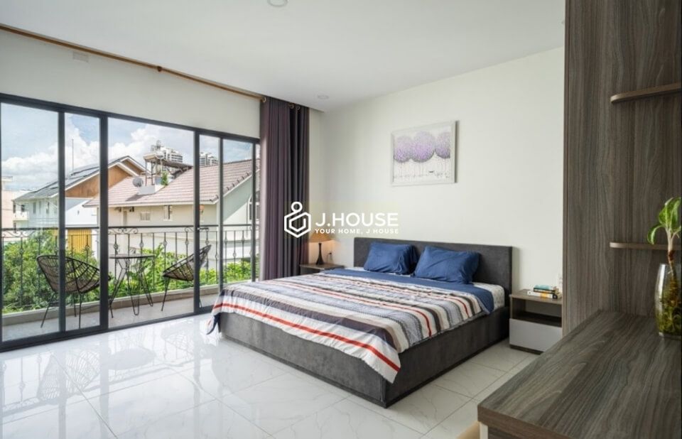 Bright and spacious serviced apartment in a villa in Thao Dien, District 2, HCMC-6