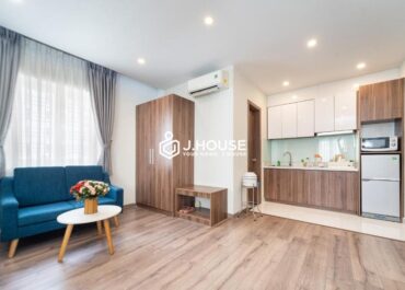 Bright serviced apartment for rent in District 3, HCMC