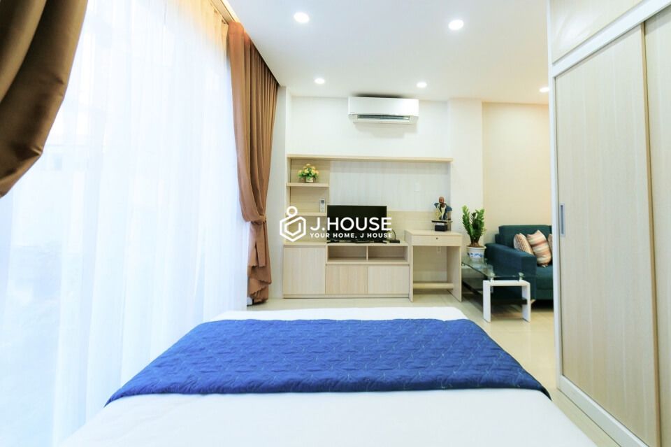 Fully furnished serviced apartment on Tran Dinh Xu street, District 1, HCMC-1