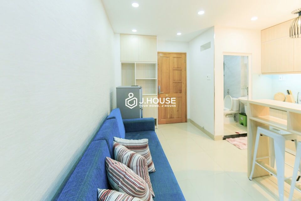 Fully furnished serviced apartment on Tran Dinh Xu street, District 1, HCMC-3