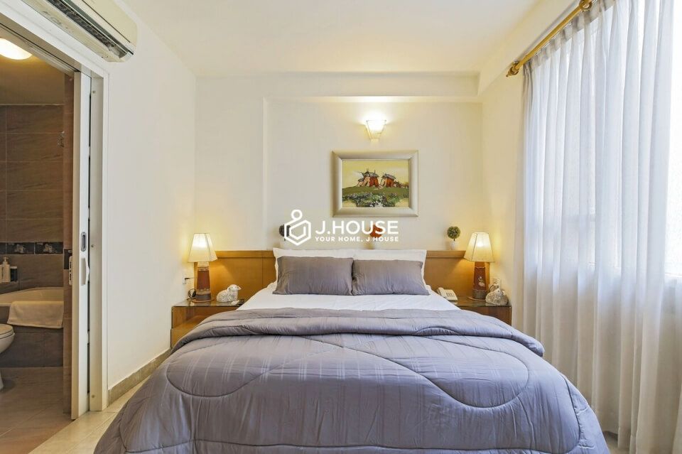 Serviced apartment in Japanese town on Le Thanh Ton Street, District 1, HCMC-2
