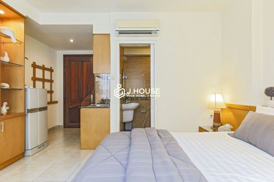 Serviced apartment in Japanese town on Le Thanh Ton Street, District 1, HCMC-4
