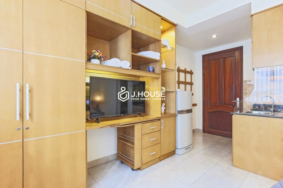 Serviced apartment in Japanese town on Le Thanh Ton Street, District 1, HCMC-6