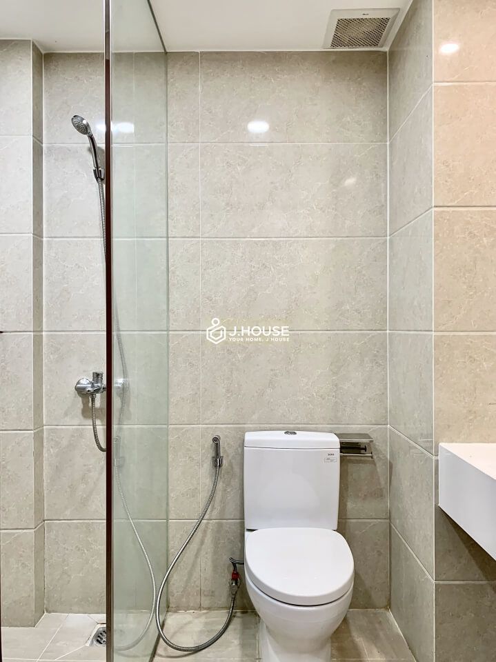 Serviced apartment near the park, comfortable apartment in District 3, HCMC-10