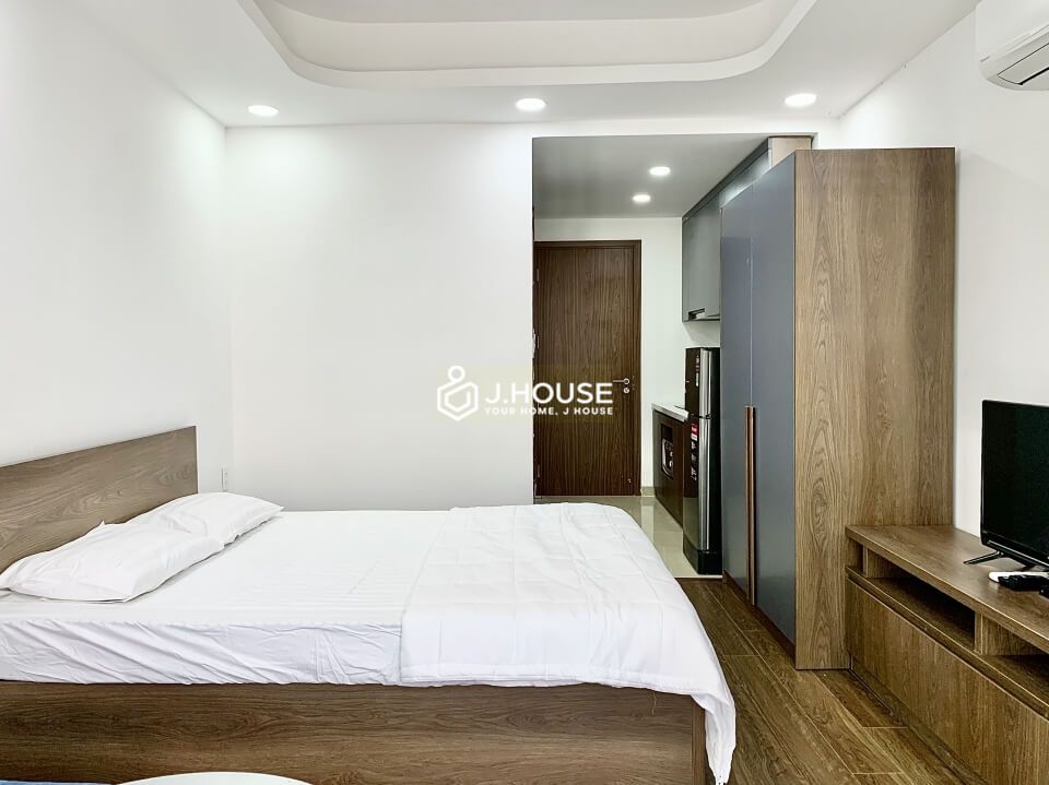 Serviced apartment near the park, comfortable apartment in District 3, HCMC-7