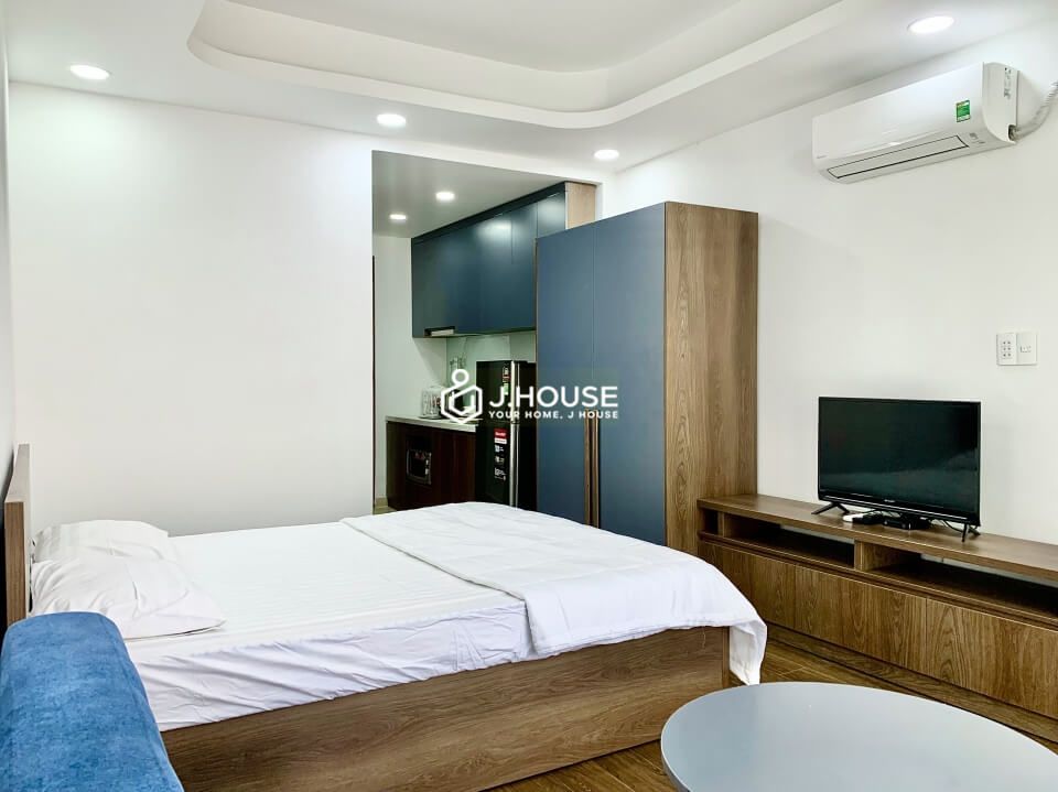 Serviced apartment near the park, comfortable apartment in District 3, HCMC-8