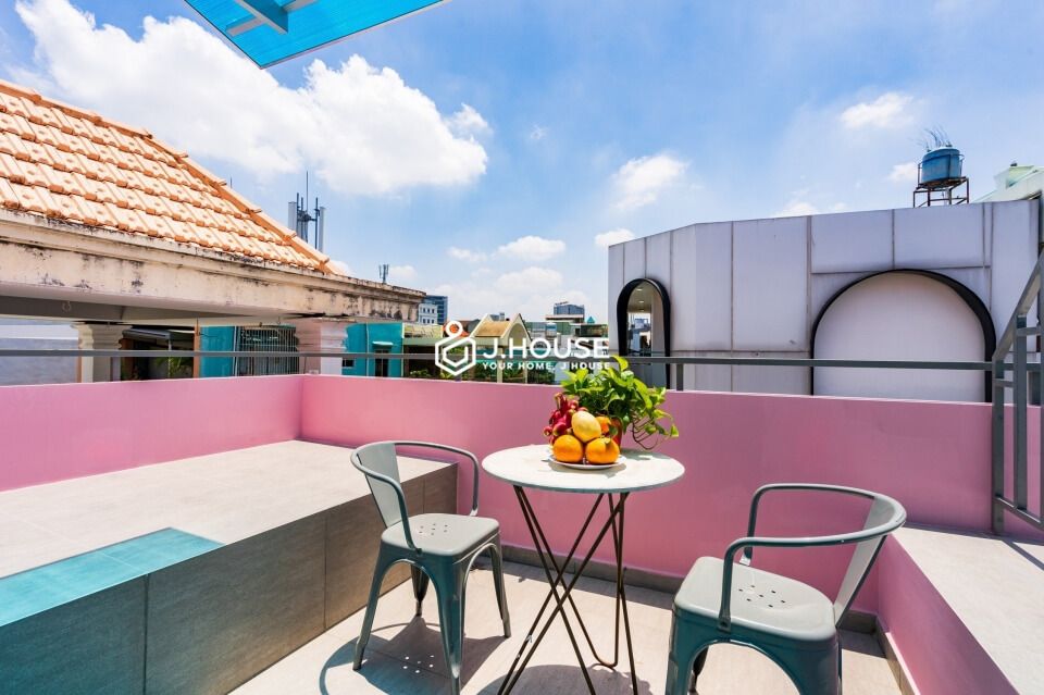 Serviced apartment with balcony on Le Van Sy street, Phu Nhuan district, HCMC-3