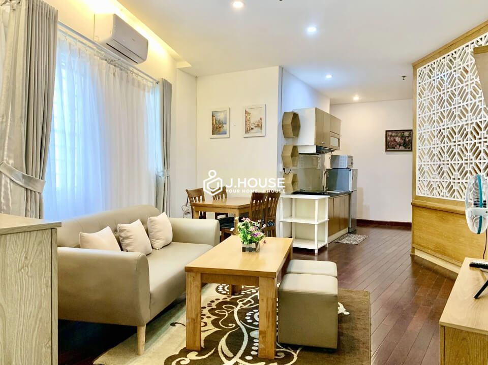Spacious serviced apartment with bathtub in Binh Thanh District, HCMC