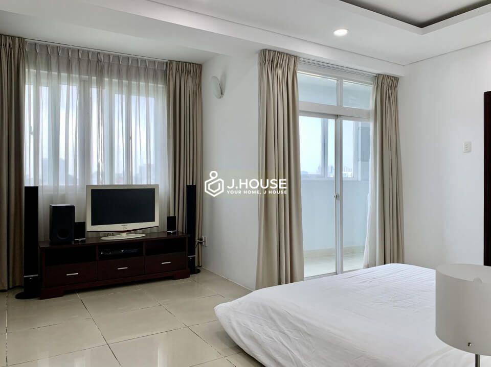 2 bedroom apartment at International Plaza at 343 Pham Ngu Lao street, District 1, HCMC-13