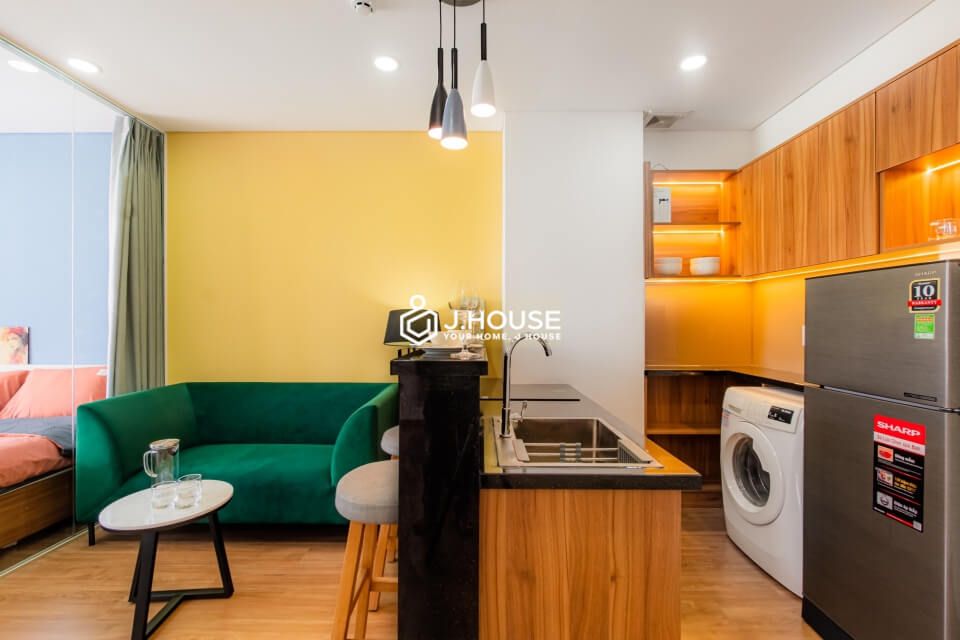 2 bedroom apartment on Dinh Cong Trang Street, District 1, HCMC-0