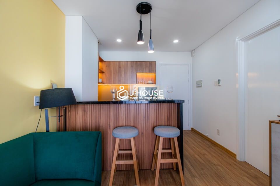 2 bedroom apartment on Dinh Cong Trang Street, District 1, HCMC-2