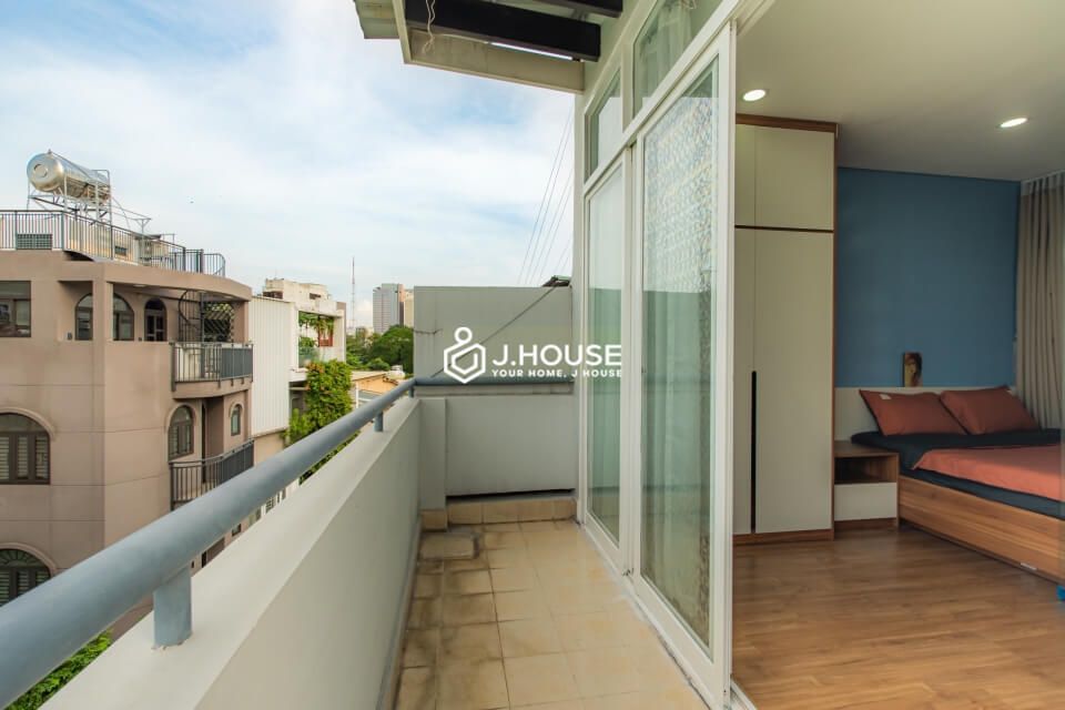2 bedroom apartment on Dinh Cong Trang Street, District 1, HCMC-6