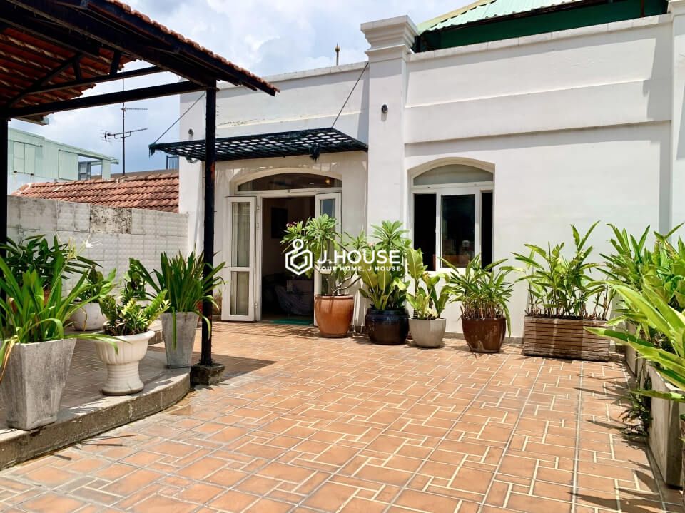 2 bedroom apartment with private terrace in Thao Dien, District 2, HCMC-10