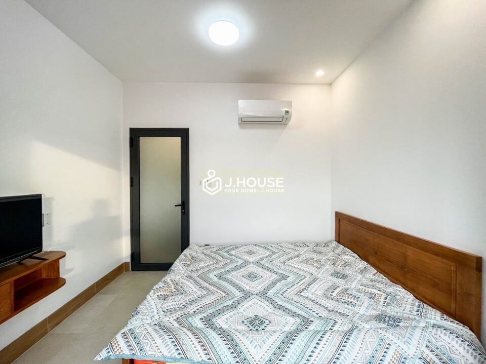 2 bedroom serviced apartment has rooftop pool in Thao Dien, District 2, HCMC-10