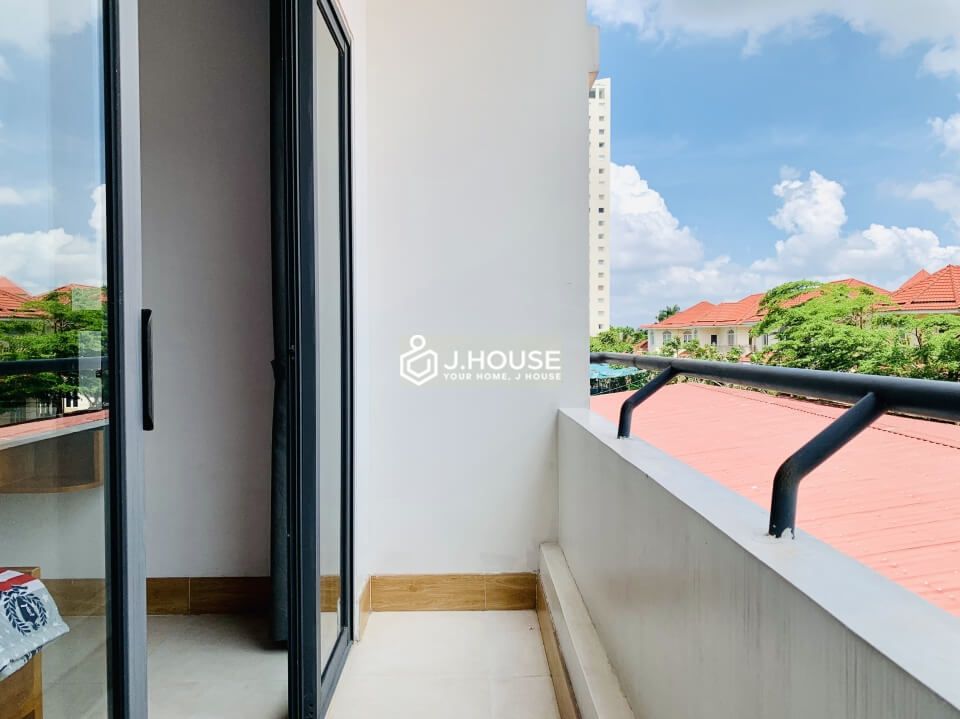2 bedroom serviced apartment has rooftop pool in Thao Dien, District 2, HCMC-7