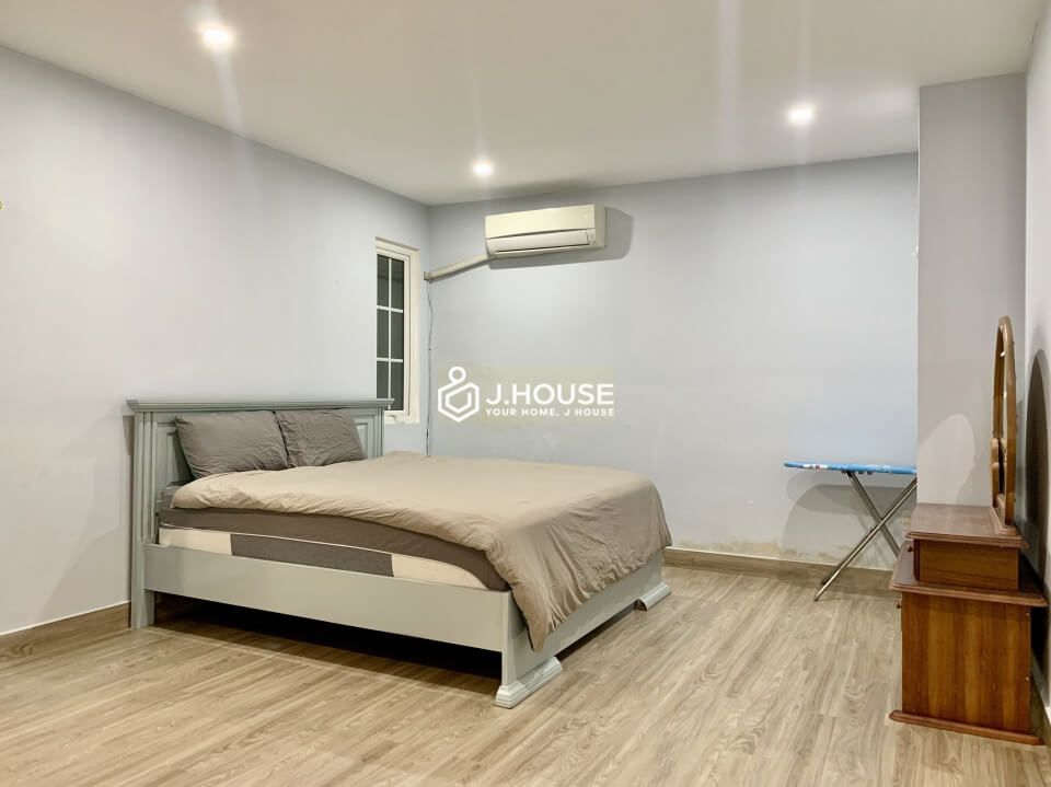 2 bedroom serviced apartment with rooftop pool in Thao Dien, District 2, HCMC-10