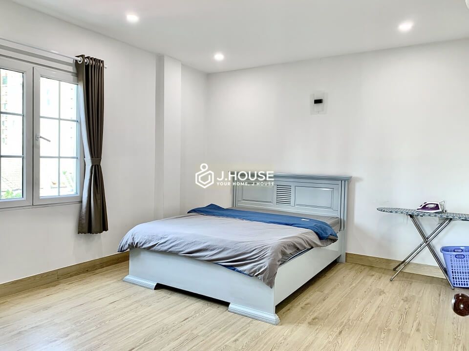 2 bedroom serviced apartment with rooftop pool in Thao Dien, District 2, HCMC-6