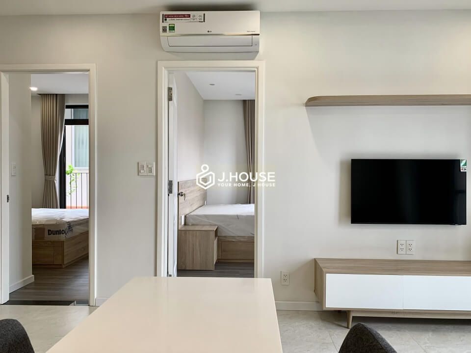 Bright modern serviced apartment in Thao Dien, District 2-8
