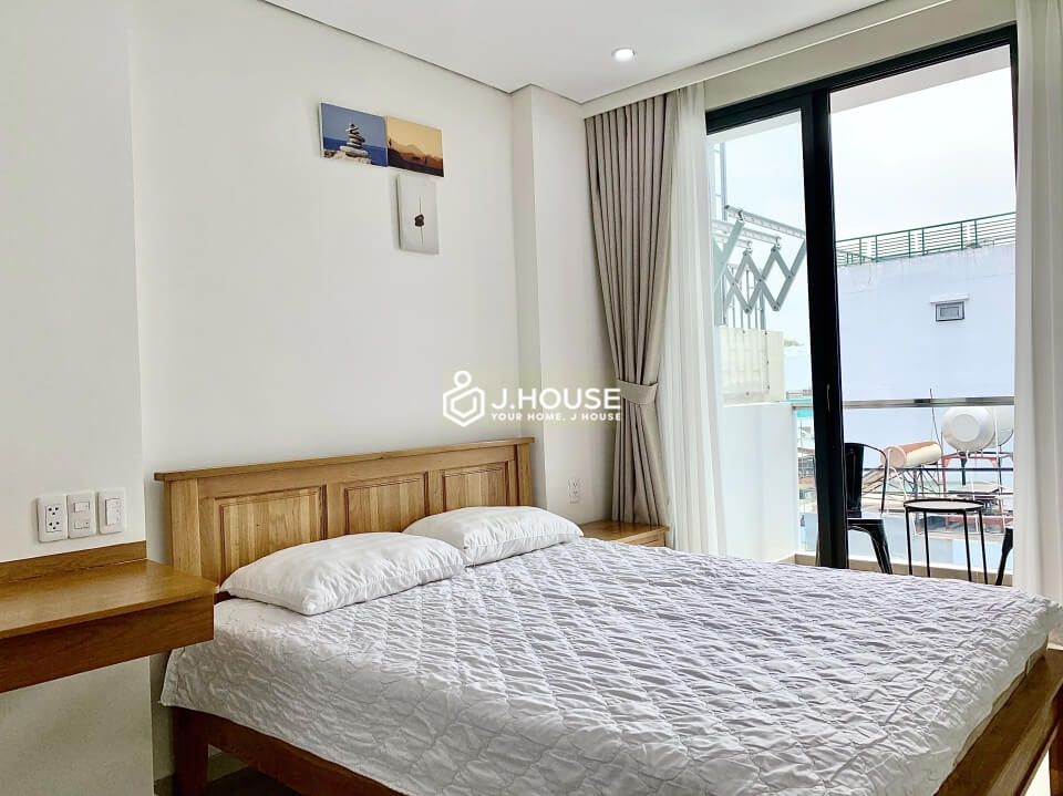 Bright serviced apartment on Tran Dinh Xu street, District 1, HCMC-3