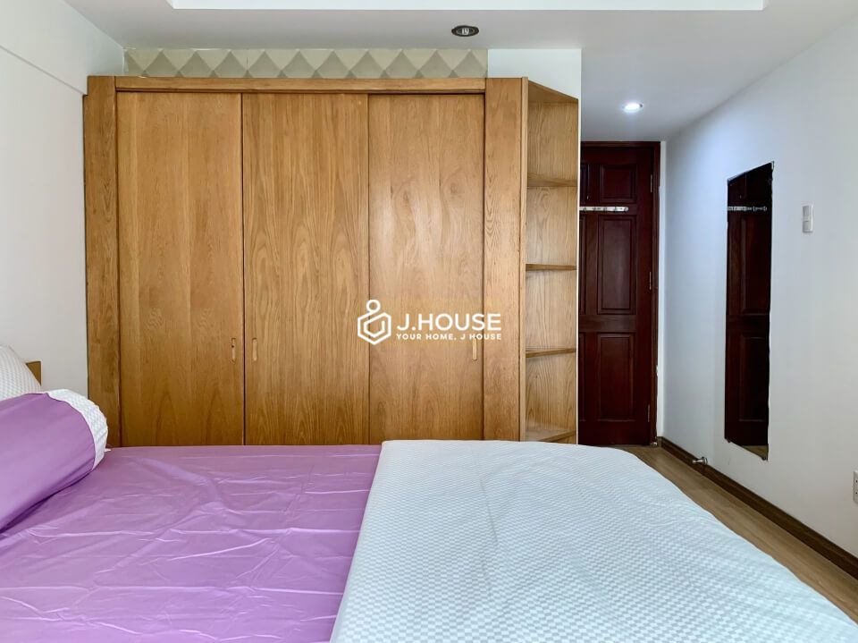 Fully furnished apartment on Le Lai street, District 1, HCMC-11