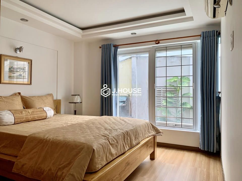 Fully furnished apartment on Le Lai street, District 1, HCMC-12