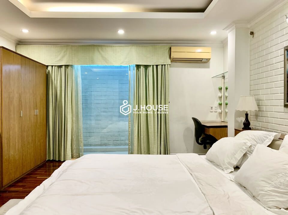 Large 2 bedroom apartment at Golden Globe Apartment in Tan Binh District, HCMC-10