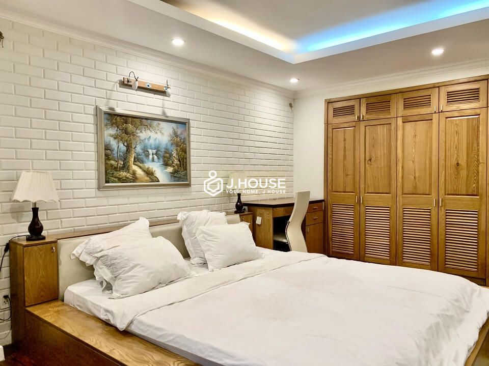 Large 2 bedroom apartment at Golden Globe Apartment in Tan Binh District, HCMC-11