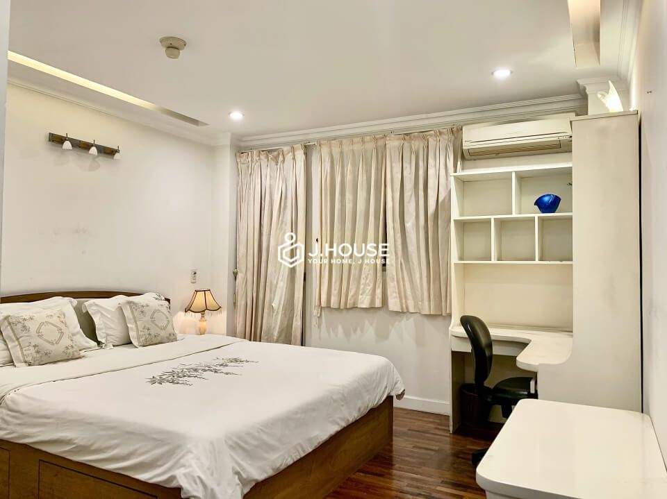 Large 2 bedroom apartment at Golden Globe Apartment in Tan Binh District, HCMC-5