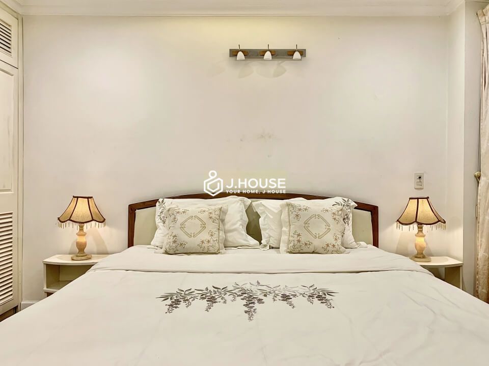 Large 2 bedroom apartment at Golden Globe Apartment in Tan Binh District, HCMC-7