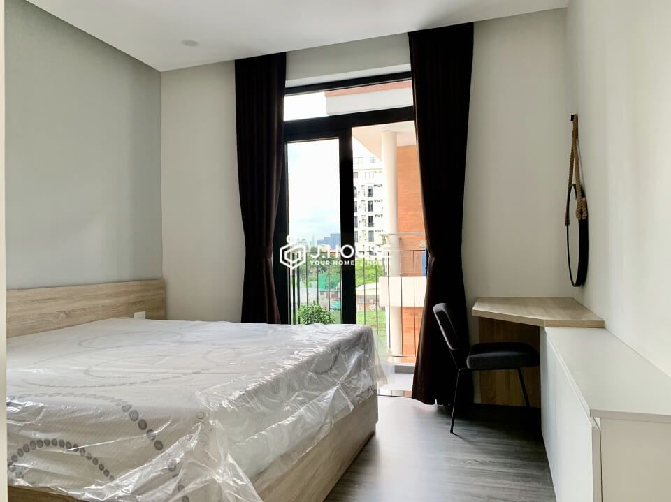 Modern luxury serviced apartment on the street in Thao Dien, District 2-8