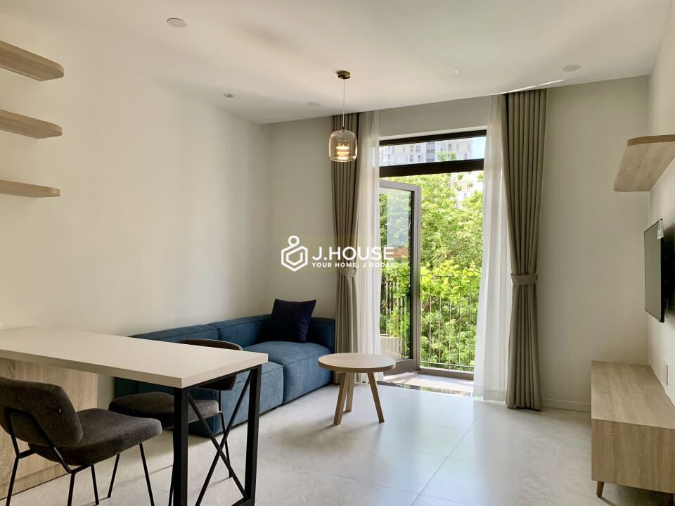 Modern luxury serviced apartment on the street in Thao Dien, District 2