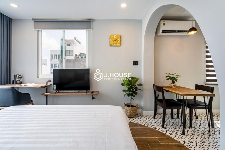 Modern serviced apartment at Chilli & Chum Apartment in District 1, HCMC-8