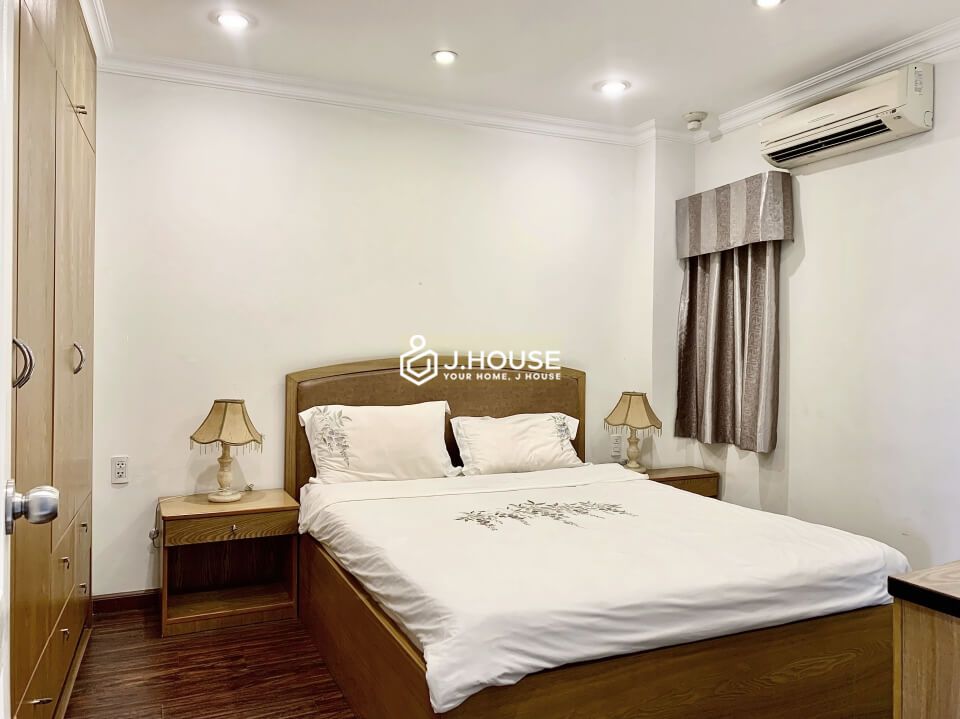 Rooftop apartment at Golden Globe Apartment near the airport in Tan Binh District, HCMC-11