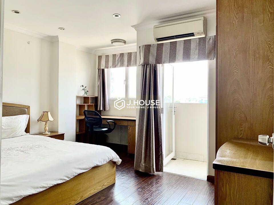 Rooftop apartment at Golden Globe Apartment near the airport in Tan Binh District, HCMC-7