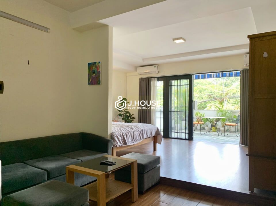 Serviced apartment next to the canal on Truong Sa street, Binh Thanh District, HCMC-0