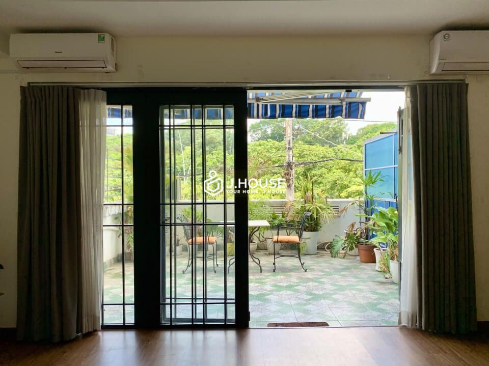 Serviced apartment next to the canal on Truong Sa street, Binh Thanh District, HCMC-11