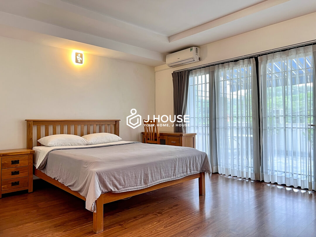 Serviced apartment next to the canal on Truong Sa street, Binh Thanh District, HCMC