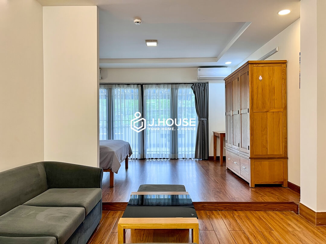 Serviced apartment next to the canal on Truong Sa street, Binh Thanh District, HCMC