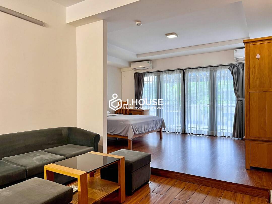 Serviced apartment next to the canal on Truong Sa street, Binh Thanh District, HCMC