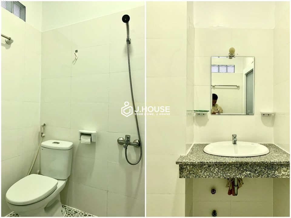 Serviced apartment with balcony on Nguyen Trai street, District 1, HCMC-13